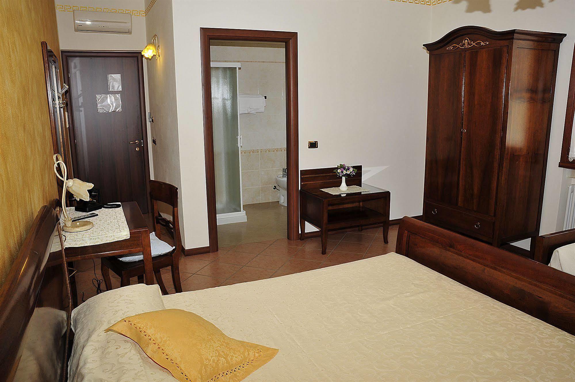 Locanda Al Pigno Sona Exterior photo